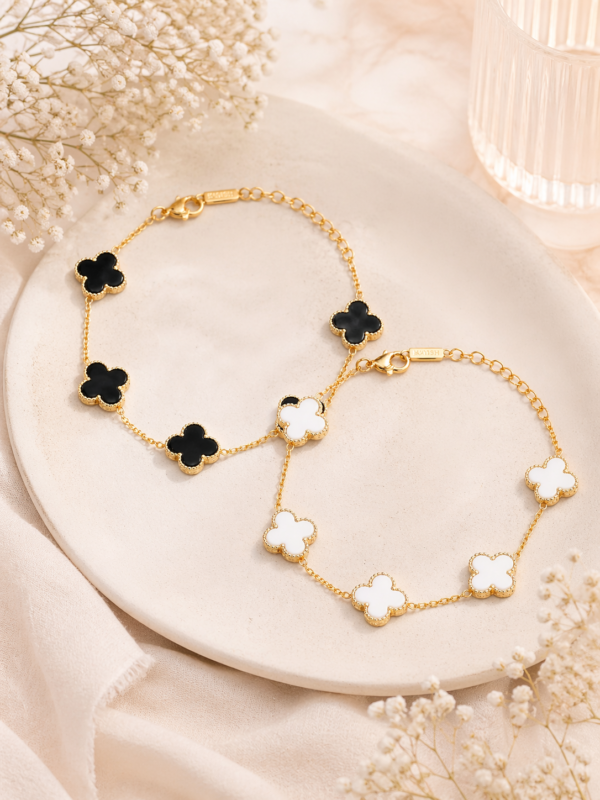 Black & White Clover Bracelet for Women – Gold Plated Dual Color Elegant Charm Bracelet